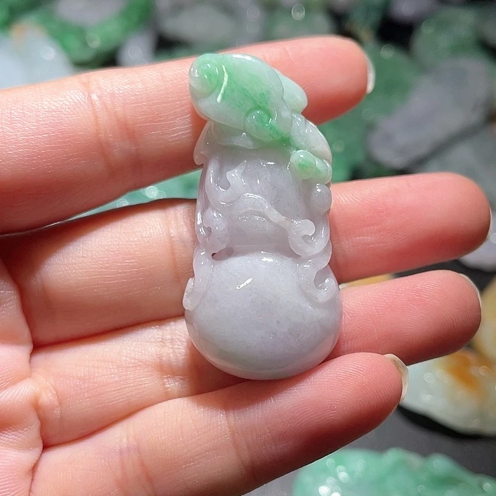 颈饰未镶嵌翡翠天