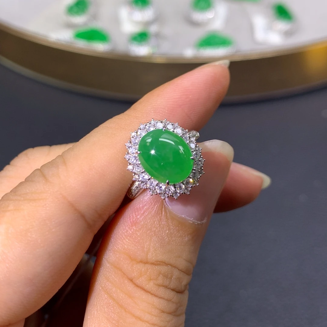 翡翠戒指18K金镶嵌你*翡翠