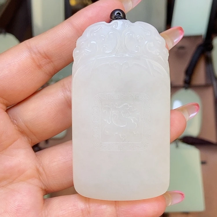 【闪购商品】颈饰未镶嵌和田玉