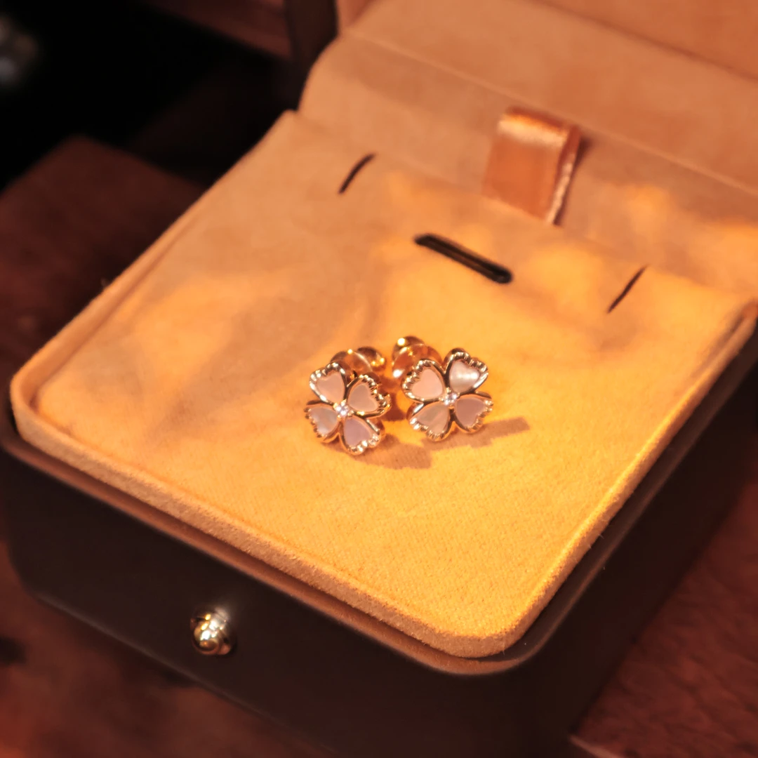 合金耳饰 【昙花幽梦】法式小众百搭四叶草耳钉