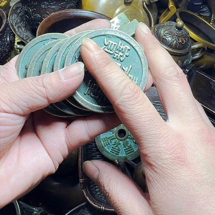 铜器摆件收收藏藏