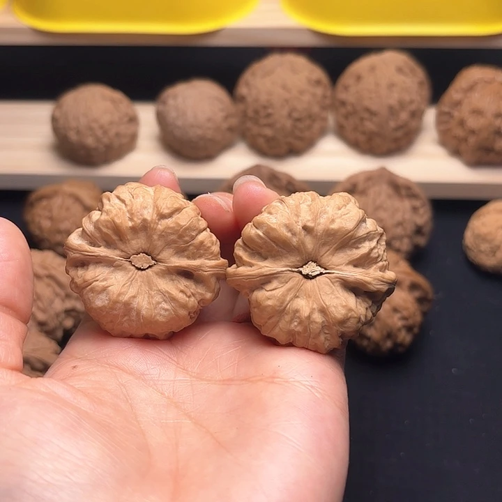 文玩核桃吊坠40蛤蟆