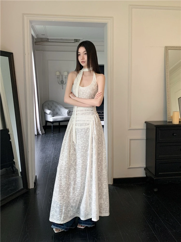 BLACKOUT LAB 白色微透提花连衣裙女美式辣妹无袖度假风挂脖碎花