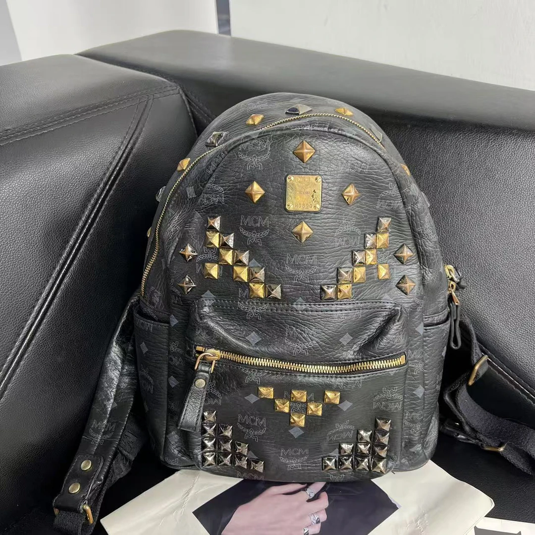 90新 MCM 捐金沉珠/黑色双肩包时尚