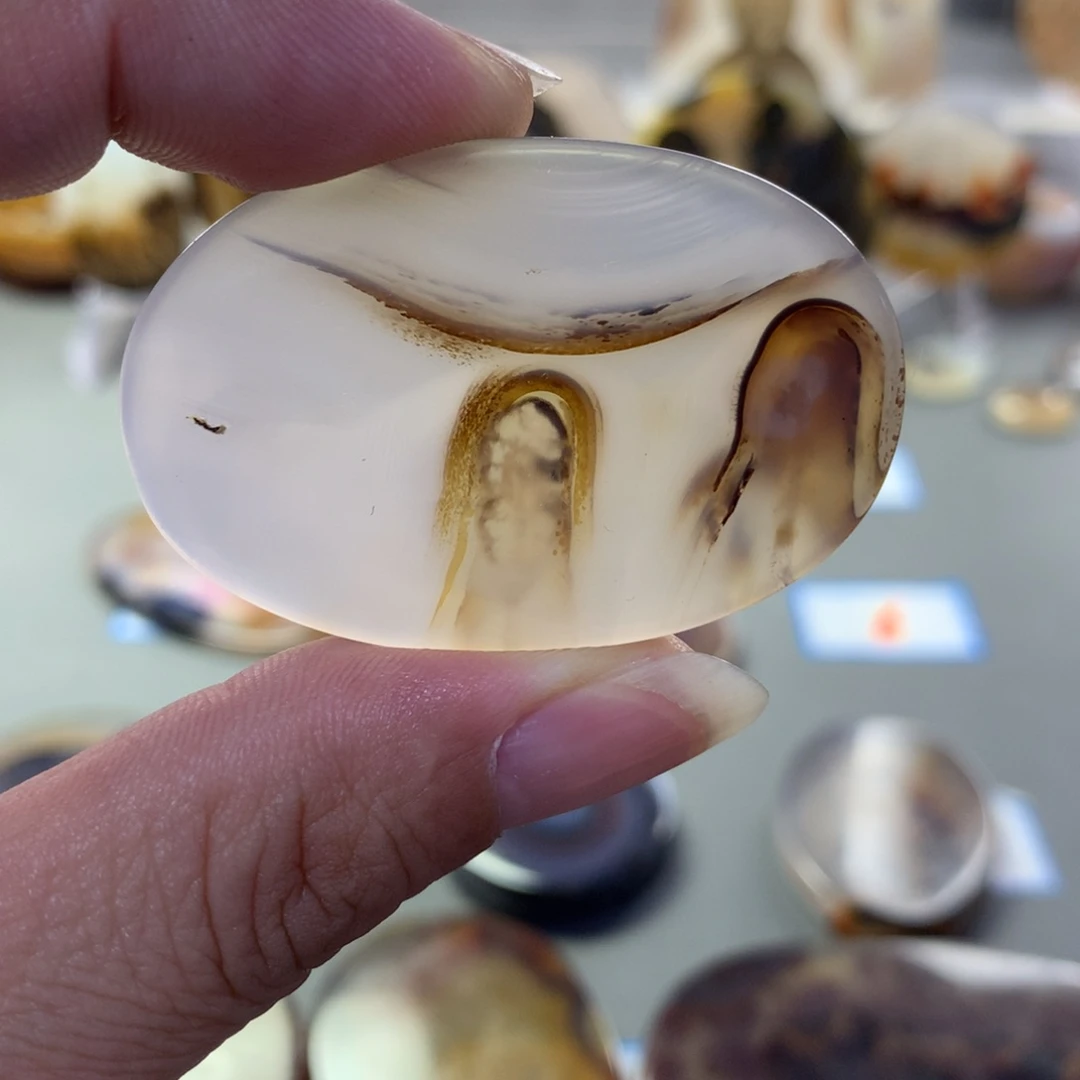 玛瑙/玉髓颈饰未镶嵌