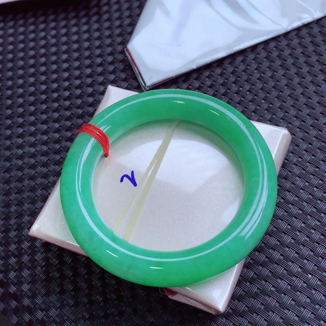 未镶嵌手镯翡翠翡翠
