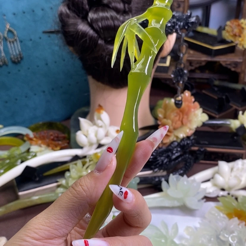 【闪购商品】岫玉未镶嵌发饰刘*