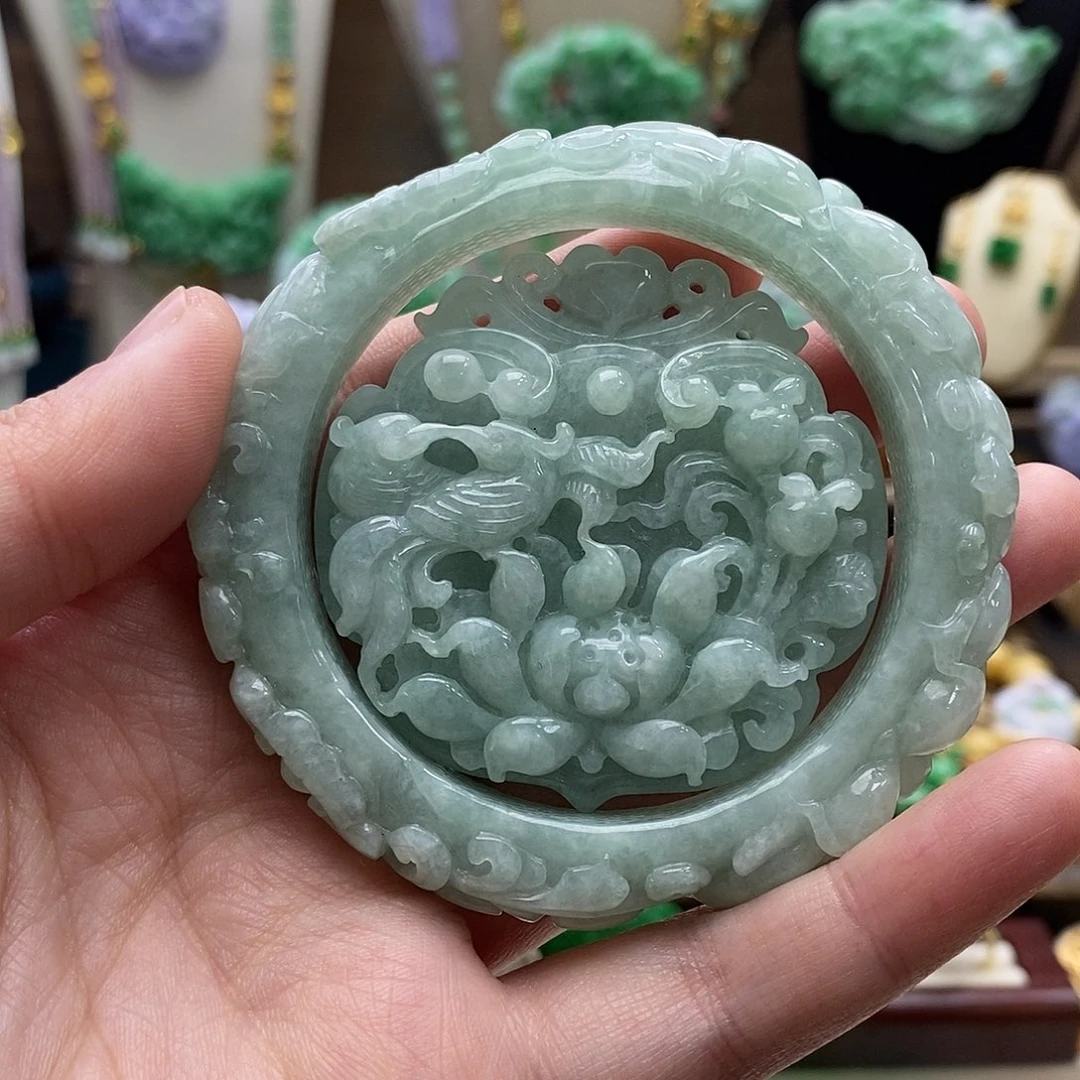 翡翠未镶嵌颈饰手镯套装56.2