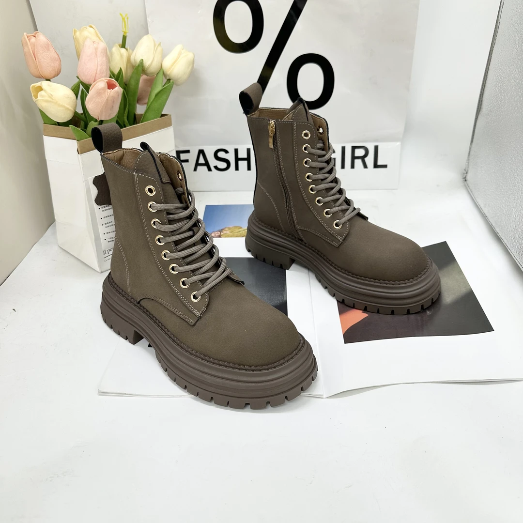 新款气质休闲百搭女士马丁靴A/DDW/6988-01