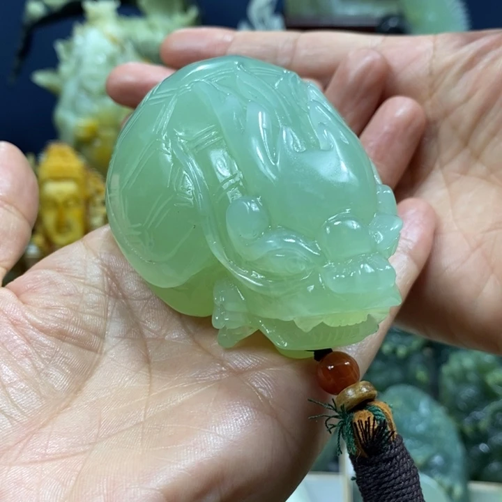 未镶嵌蛇纹石玉珠宝奇石小***！