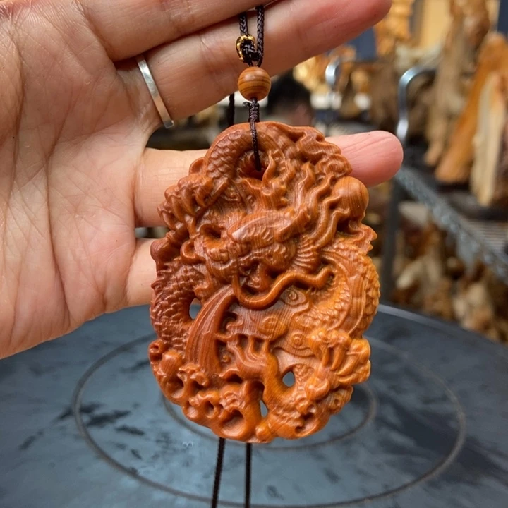 柏木（崖柏）手把件龙牌