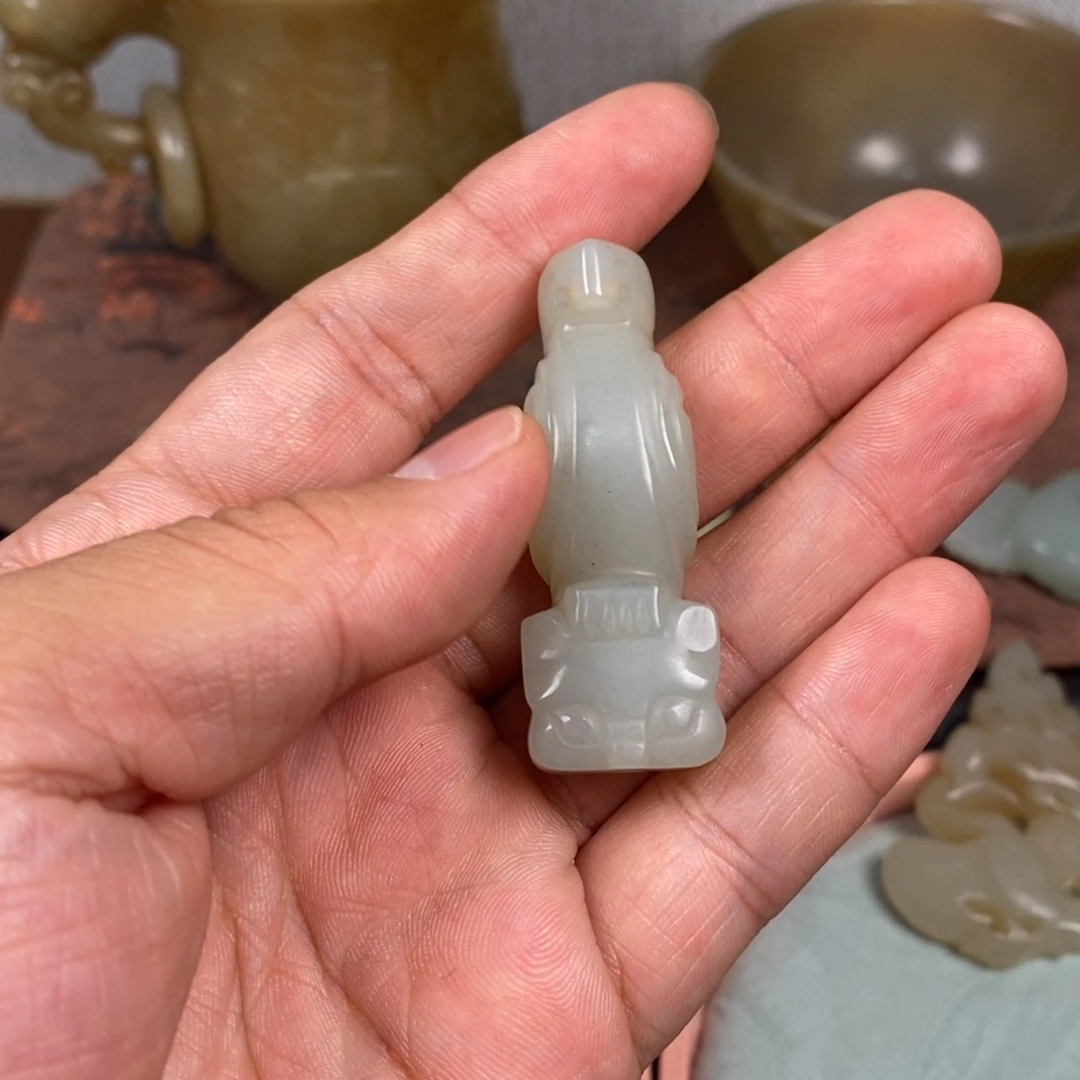 用***8非常精美的脖挂件