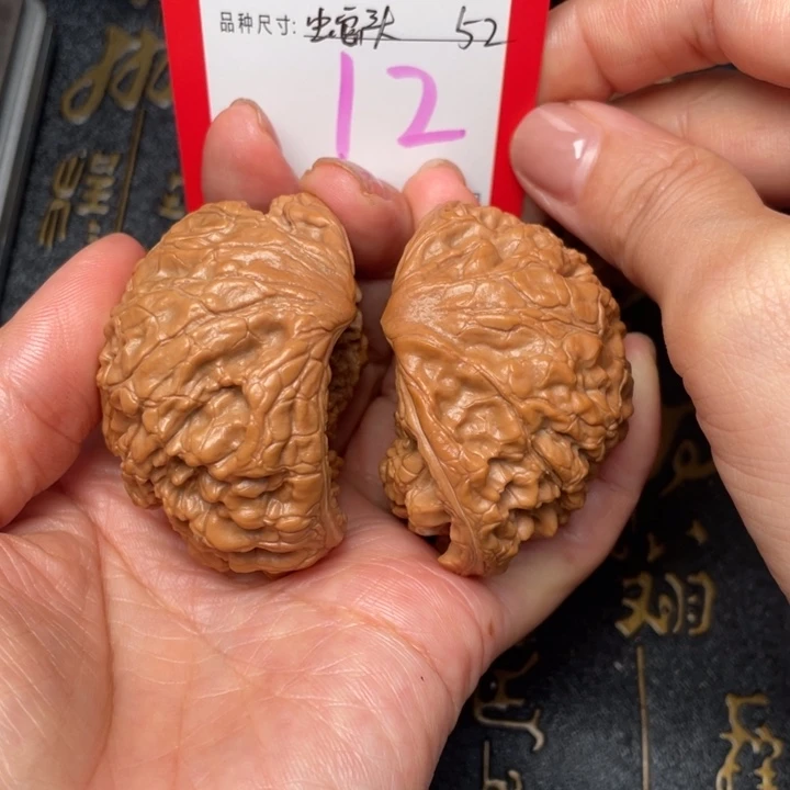 吊坠桃核文玩了吗
