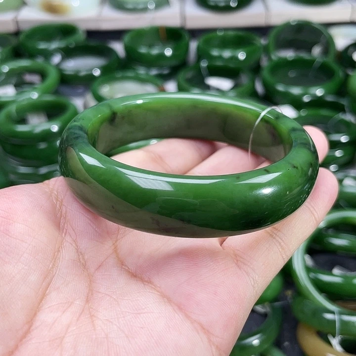 和田玉（碧玉）手镯未镶嵌