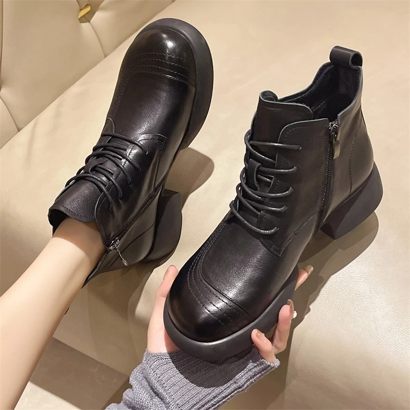 马丁靴春季靴子圆头秋冬平底厚底防脏春秋冬季女鞋
