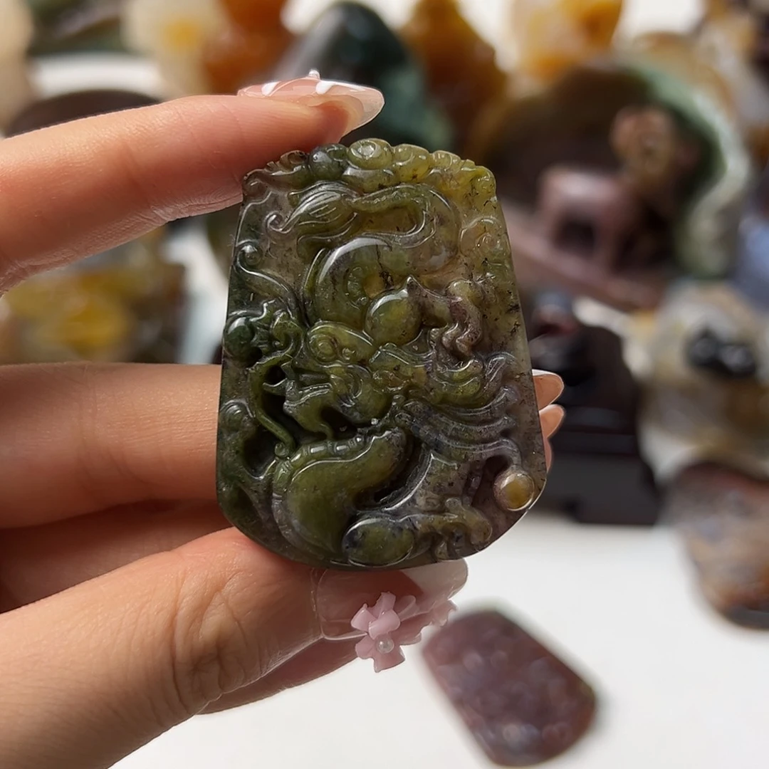 玛瑙/玉髓颈饰未镶嵌