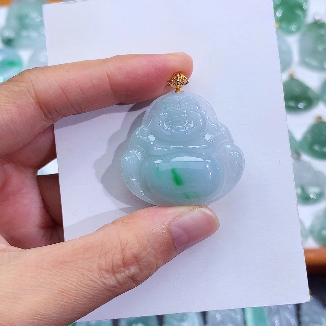 翡翠18K金镶嵌颈饰翡翠吊坠