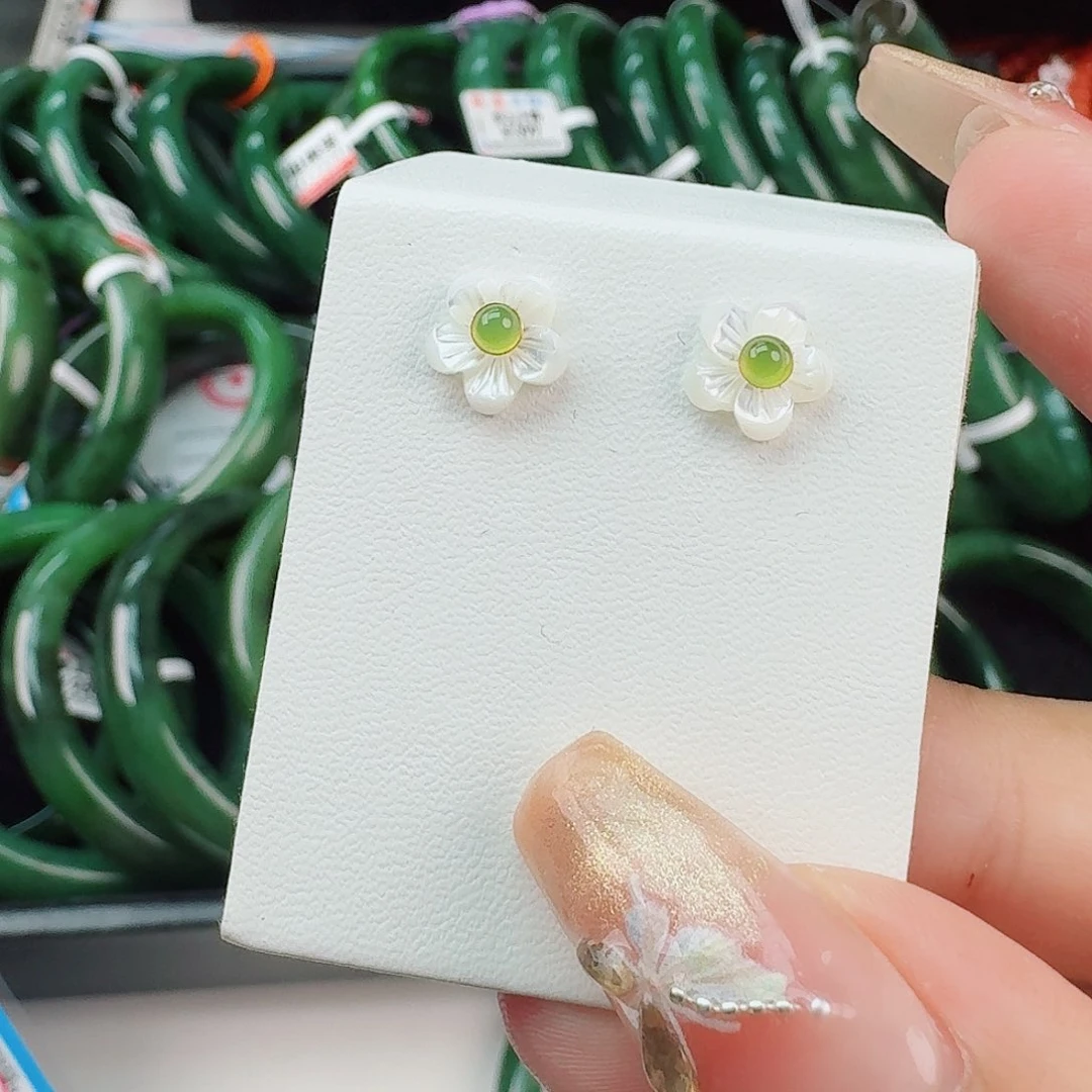 和田玉（碧玉）花花耳钉碧玉珠花蕊银S925镶嵌