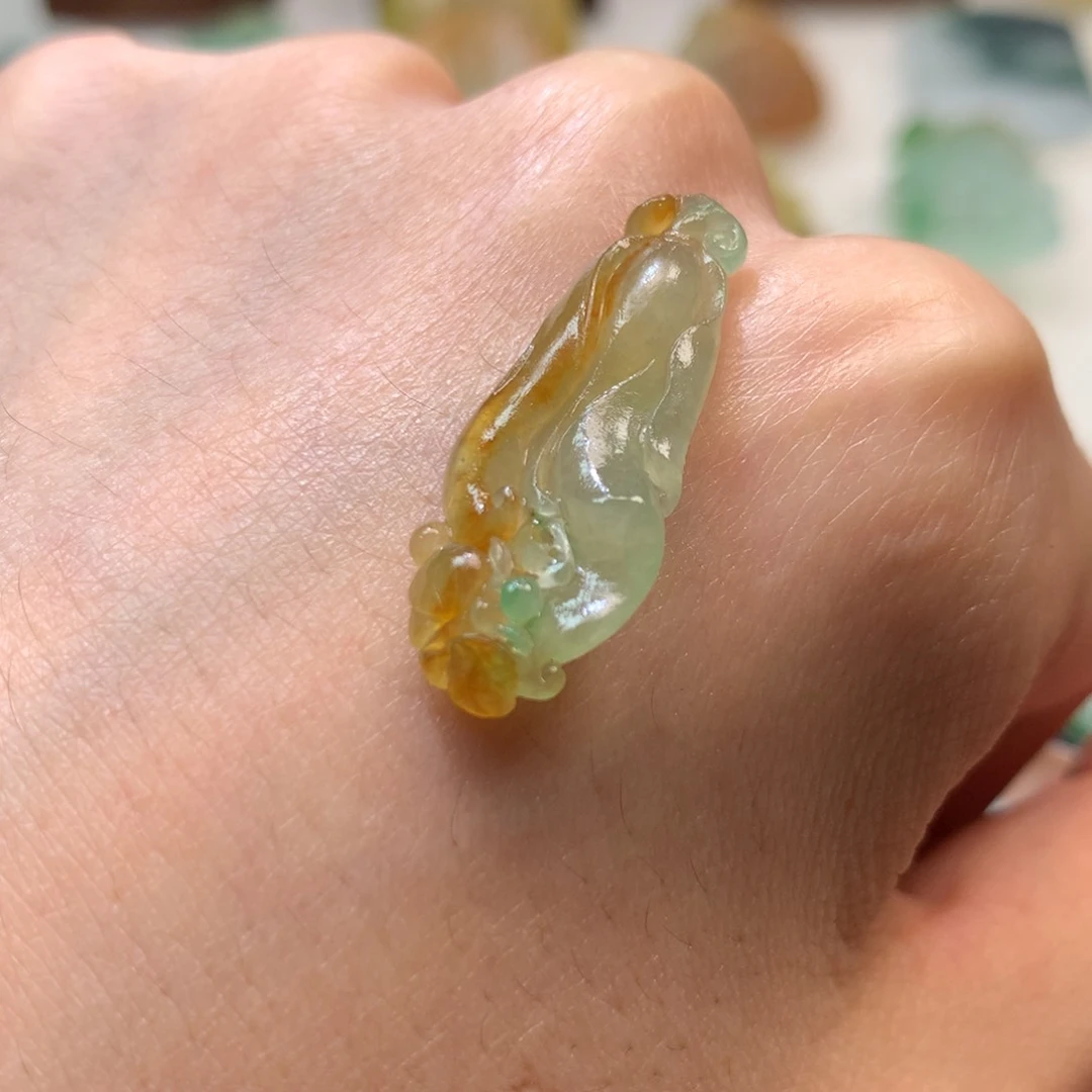 定制翡翠未镶嵌翡翠