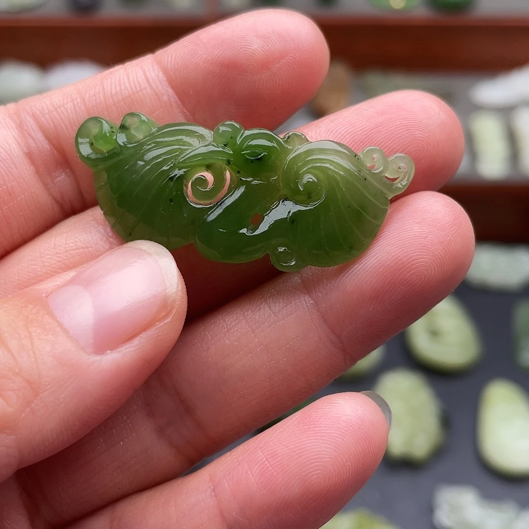 和田玉未镶嵌颈饰碧玉凤凰手牌