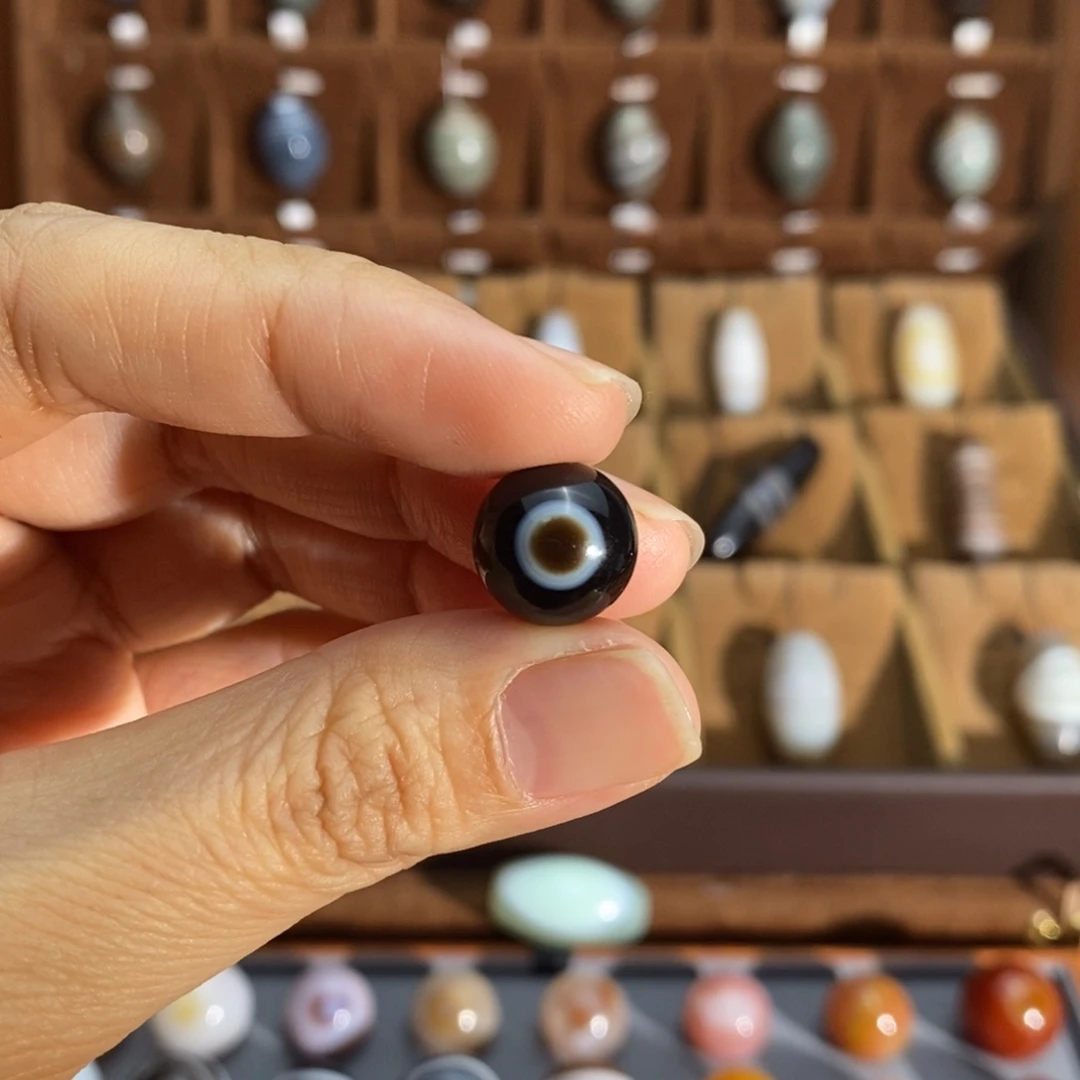 玛瑙/玉髓颈饰合金