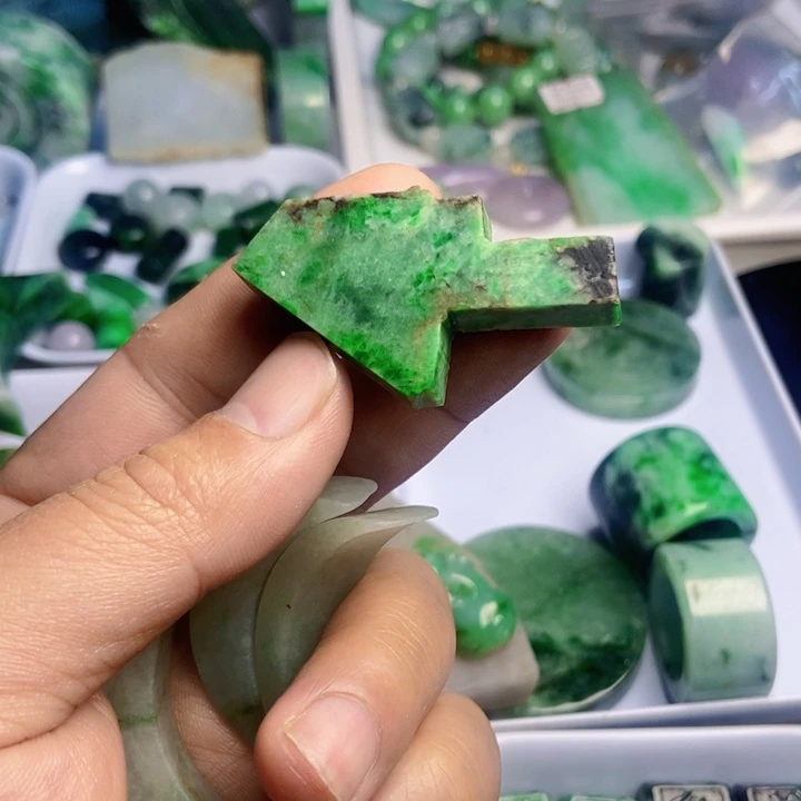 翡翠散珠天然翡翠A货挂件