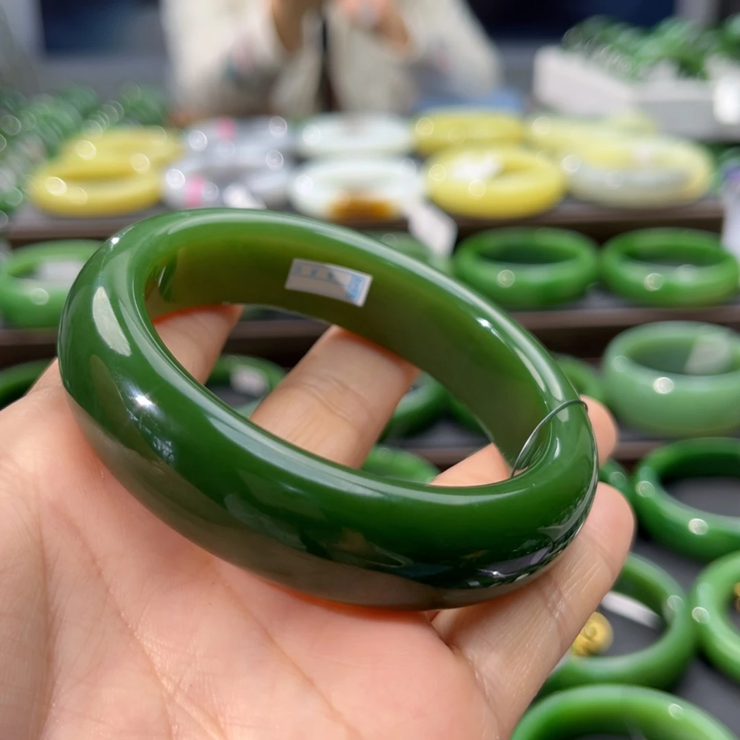 和田玉（碧玉）手镯未镶嵌