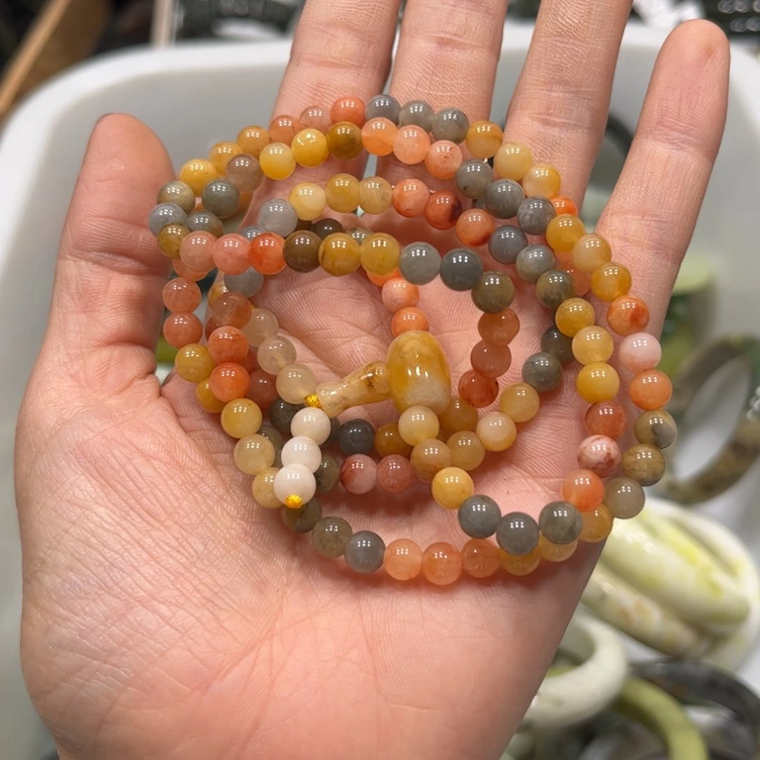 蛇纹石玉颈饰未镶嵌