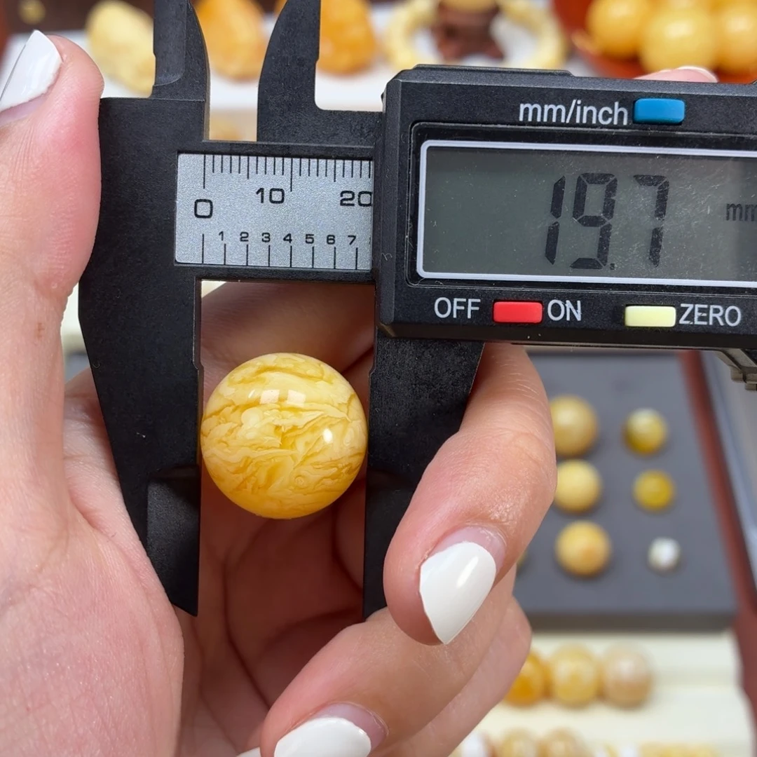 琥珀未镶嵌珠宝奇石焦皮橘底虎皮纹圆珠19.7mm