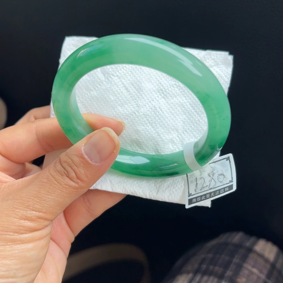 石英质玉未镶嵌手镯非洲翠5758