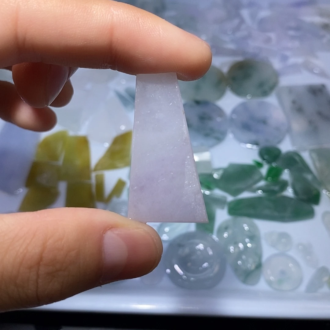 颈饰未镶嵌翡翠7443