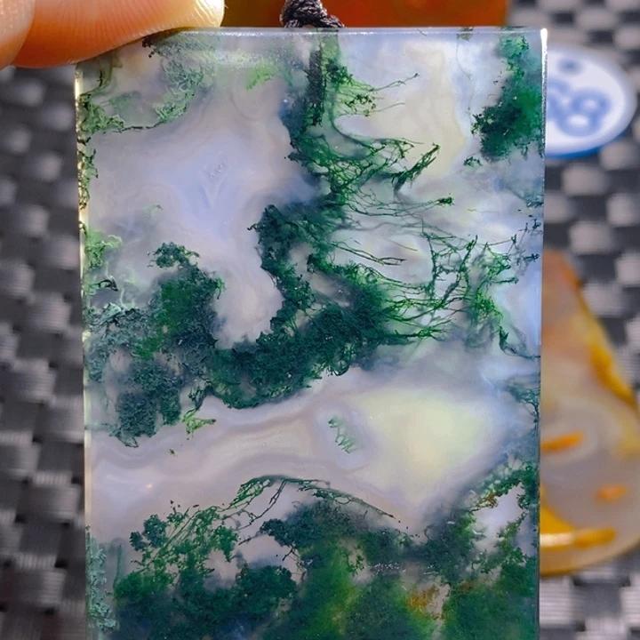 玛瑙/玉髓颈饰未镶嵌神****动