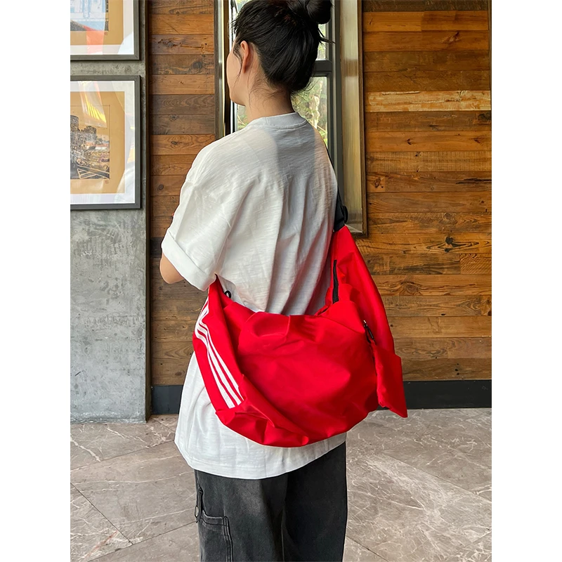 BYZZ轻便百搭运动休闲上课通勤月亮包斜挎包饺子包大容量月牙包潮