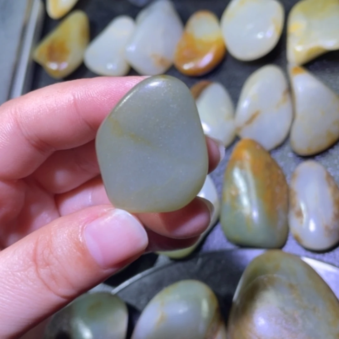 【闪购商品】颈饰未镶嵌和田玉城**事