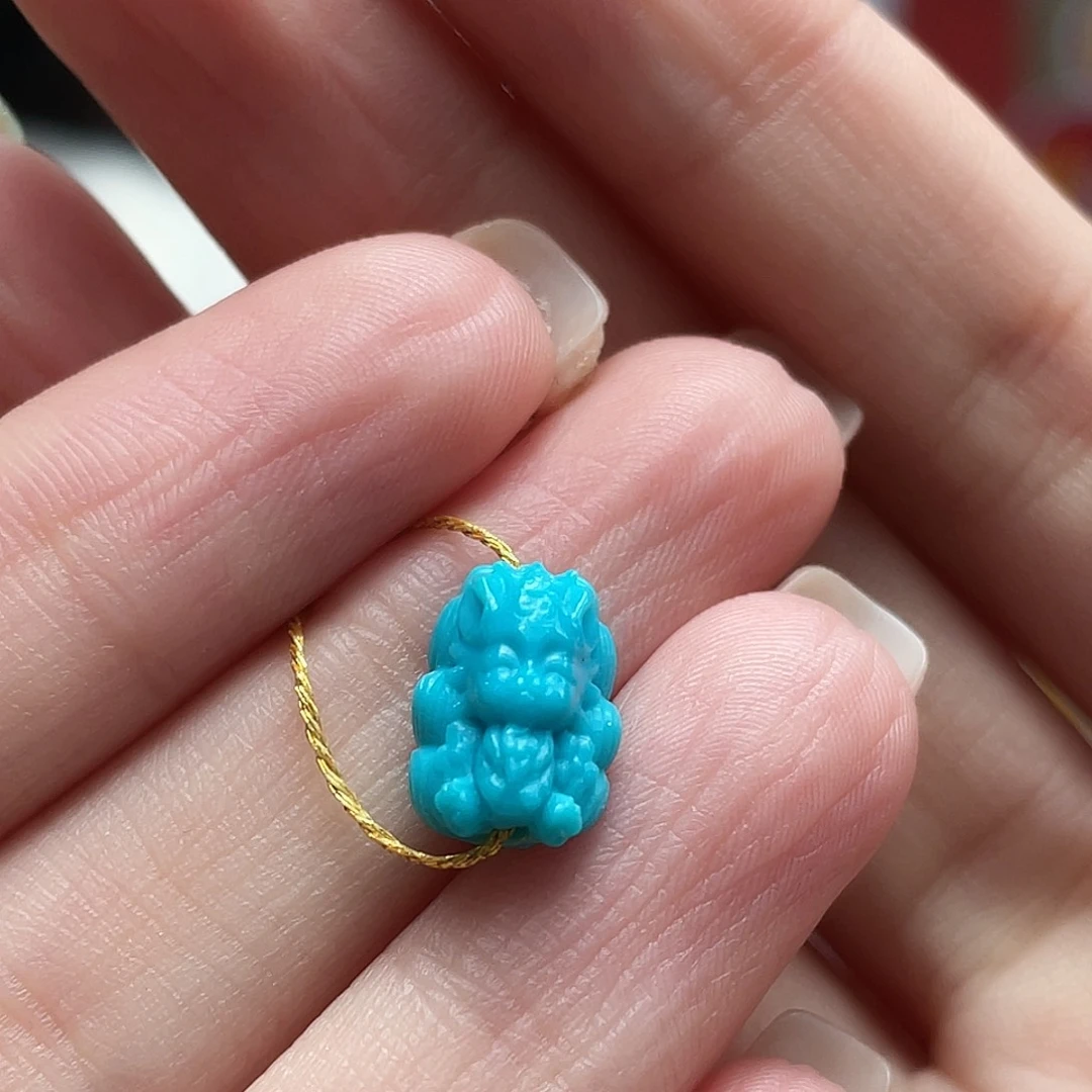 绿松石未镶嵌颈饰