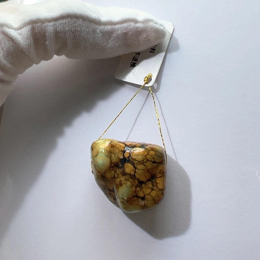 绿松石未镶嵌挂件