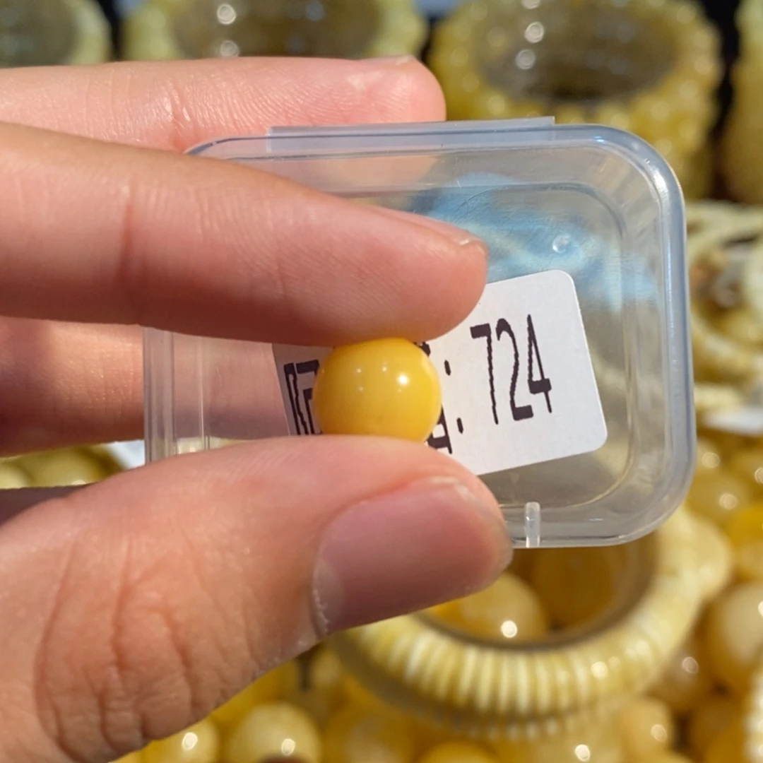 琥珀未镶嵌珠宝奇石724