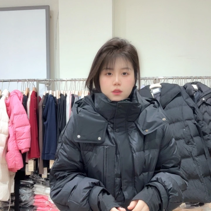 涵****芮娜依莲芮娜依莲