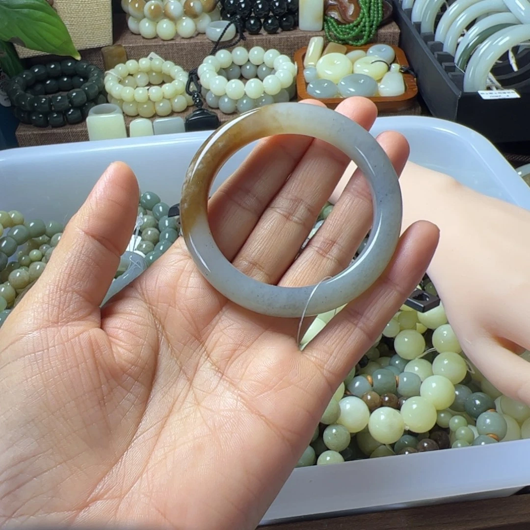 温***爱和田玉（糖玉）未镶嵌手链