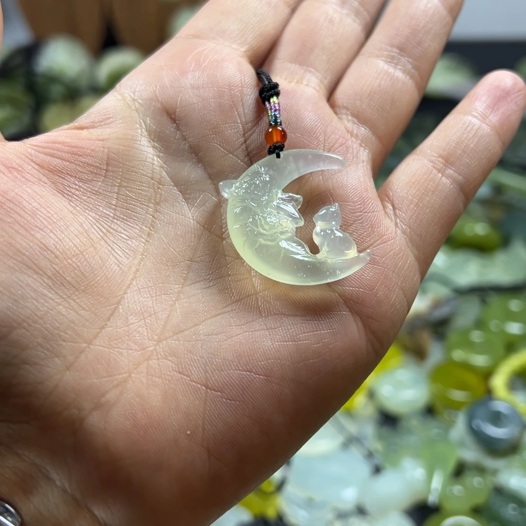 岫玉未镶嵌吊坠(不含链)