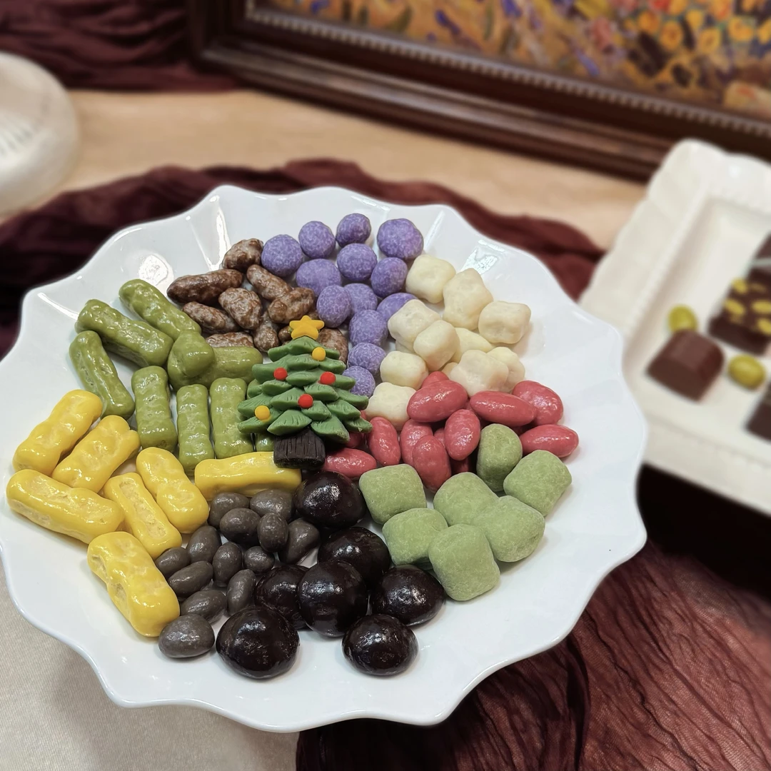 手工巧克力混合坚果水果