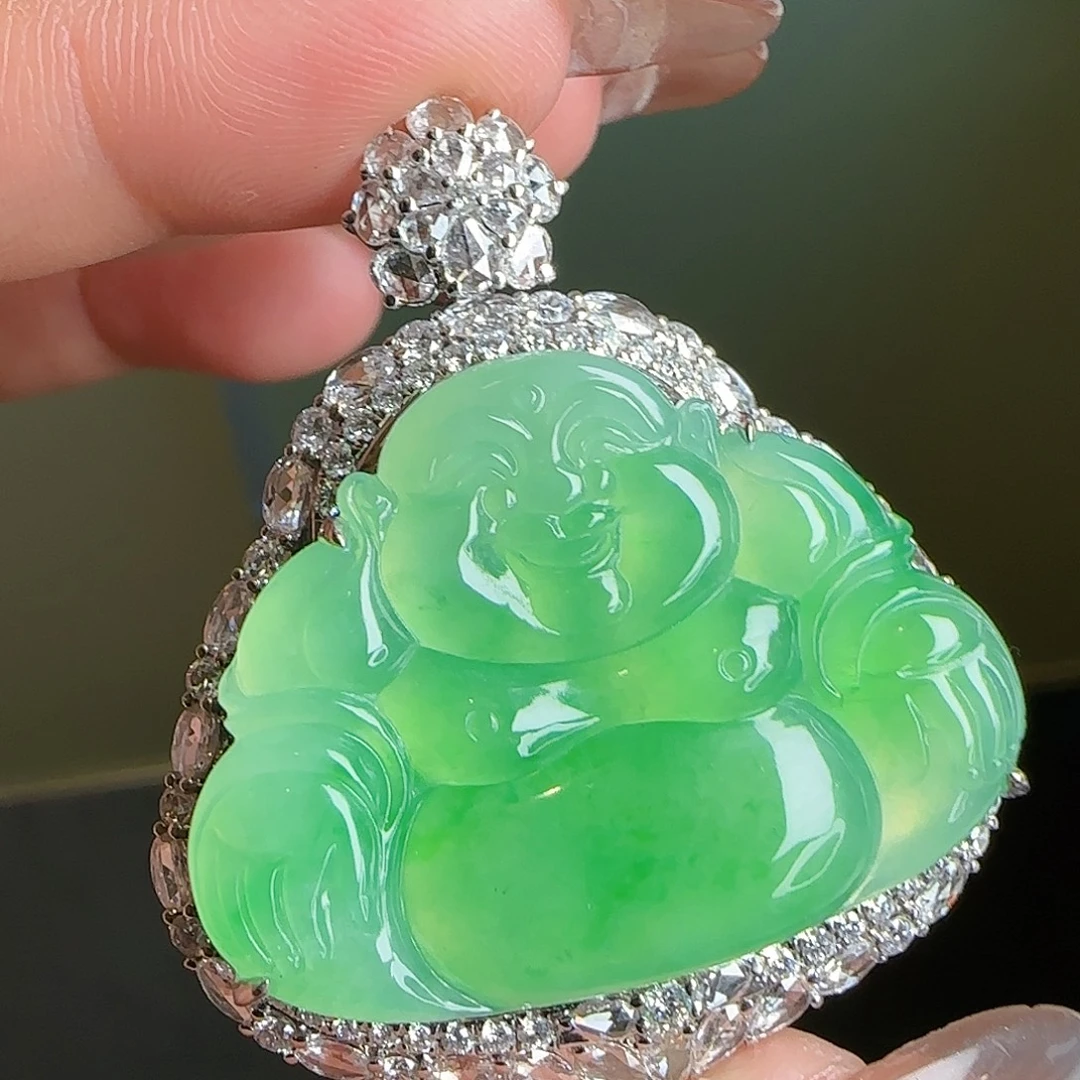 翡翠18K金镶嵌颈饰天然翡翠