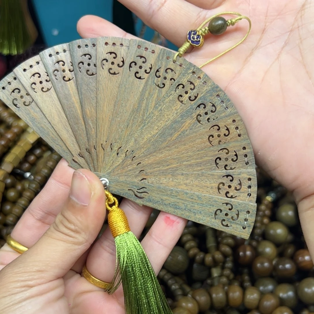 无事牌维腊木（绿檀）