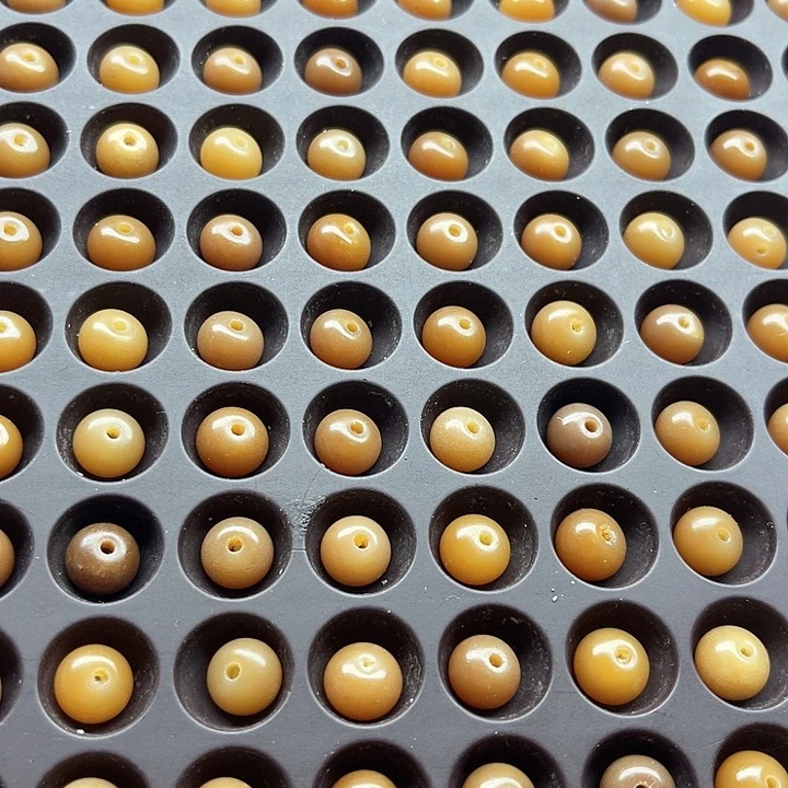 白玉菩提吊坠微瑕9风化苹果100卡灯牌宠100