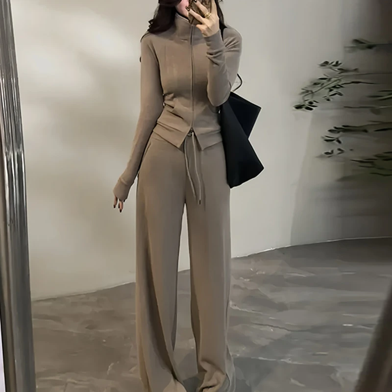 2025冬季新款时尚立领长袖上衣松紧裤休闲裤宽松显瘦超好看套装女