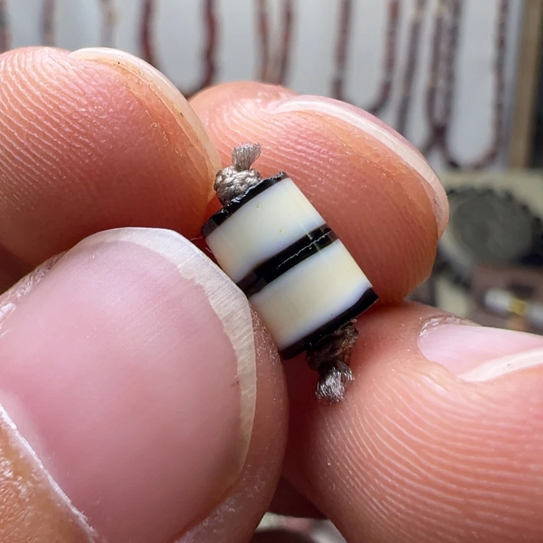 玛瑙/玉髓颈饰合金