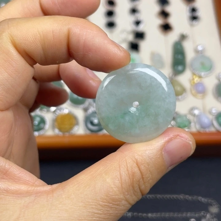 翡翠未镶嵌耳饰平安扣