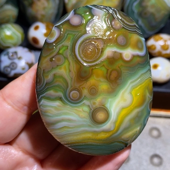 未镶嵌玛瑙/玉髓珠宝半成品84