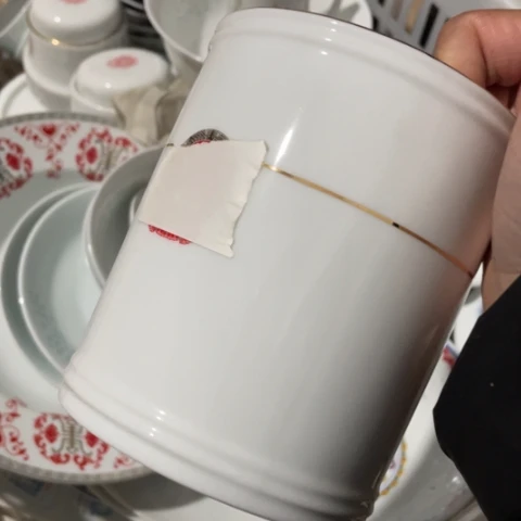 碟景德镇陶瓷笔筒金镶玉果