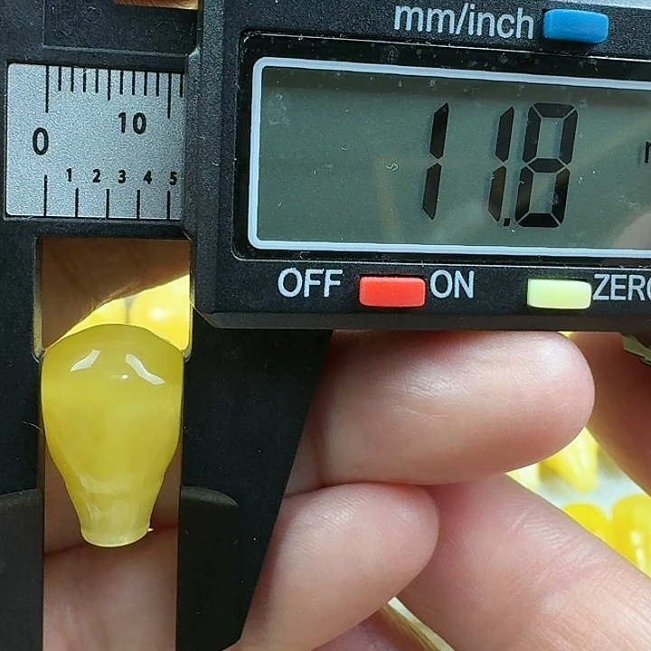 蜜蜡未镶嵌裸石11杂